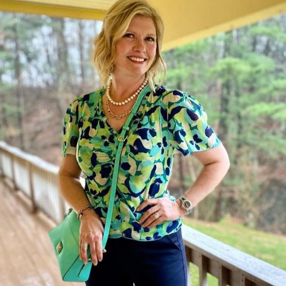 Cabi 6087 Trixie Top Spring 2022 XLarge EUC - Picture 1 of 8